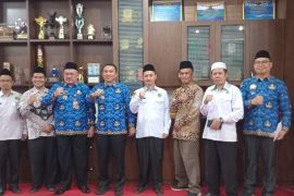 Bupati Lampung Barat dukung pelantikan Pengurus MUI