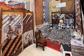 Bukan printing: Dimas Batik jadi penjaga terakhir Batik Tulis Tasikmalaya