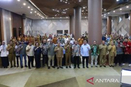 Ria Norsan ajak NGO kelola perhutanan sosial