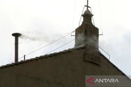 Vatikan sebut sinyal asap pertama konklaf akan muncul pada Rabu malam