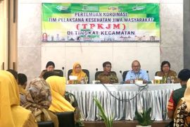 Dinkes Kota Tangerang libatkan Kemenkes dan IPKJI bimtek tim kesehatan jiwa