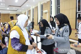Imigrasi Balikpapan kerahkan personel lancarkan keberangkatan haji