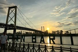Pemprov Kalsel telah selesai pembangunan destinasi wisata bawah Jembatan Barito