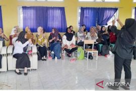 Dindik Bangka Tengah tingkatkan keterampilan bahasa isyarat guru SLB