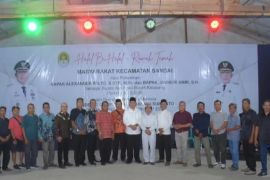 Bupati ajak  masyarakat Sandai membangun Ketapang bersama-sama