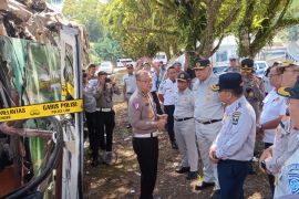 Polisi dan KNKT selidiki kecelakaan maut Bus ALS di Padang Panjang