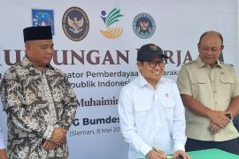 Menko PM Muhaimin meresmikan operasionalisasi SPPG BUMDes Sleman