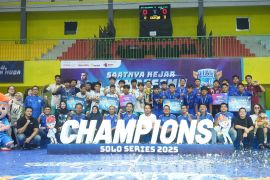 SMPN 4 dan SMA Walisongo juarai Piala by.U Solo Series