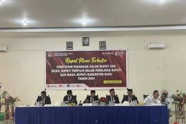 KPU Buru tetapkan Ikram-Sudarmo sebagai bupati dan wakil bupati terpilih