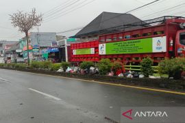 DLH: Warga Rejang Lebong diminta tidak membuang sampah di median jalan