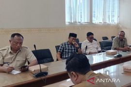 DPRD Situbondo pastikan lima hari sekolah SD/SMP diterapkan tahun ini