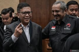 Penyidik KPK: Hasto talangi uang suap Harun Masiku Rp400 juta