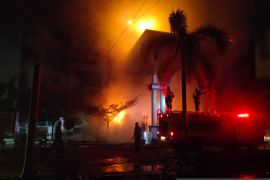 Polisi bawa CCTV untuk kepentingan penyelidikan kebakaran Gedung FKM Unand