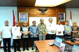 Bupati Gorontalo Utara akselerasi  program strategis di Kementerian PU