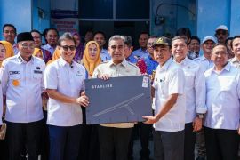 Menkes bakal gandeng PLN bantu puskesmas yang listriknya tak stabil di Pesisir Barat