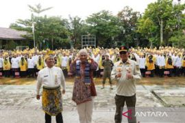Pemkot Banjarmasin tegaskan sekolah harus taat Perda