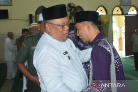 Wabup Belitung Timur lepas keberangkatan 22 calon haji