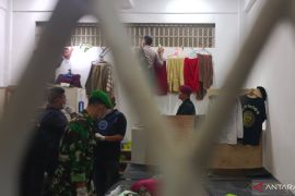 Lapas Cianjur dan petugas gabungan gelar razia serta tes urine warga binaan