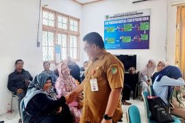 Disnakertranskop UKM Barut fasilitasi layanan pembuatan paspor warga