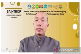 Peneliti Poliban presentasikan teknologi deteksi jenis kelamin itik Alabio di SAINTROP 2025