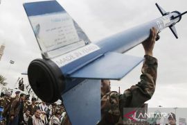 Rudal Houthi hantam bandara Israel, sistem THAAD AS gagal cegat
