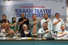 Mahakam Ulu kembangkan transportasi terintegrasi darat-sungai