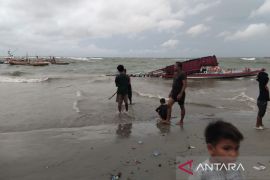 Ada warga Padang jadi korban kapal karam di Pantai Malabero