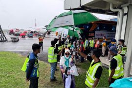 Sebanyak 2.113 calon haji Embarkasi Padang tiba di Madinah