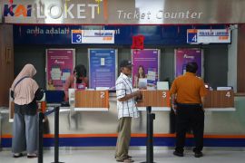 Penumpang padati Stasiun Kediri saat libur panjang Waisak