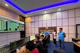 PLN pulihkan 100 persen kelistrikan Palu akibat gangguan transmisi