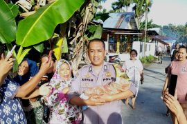 Bayi laki-laki ditemukan warga tergeletak di belakang rumah di Gorontalo