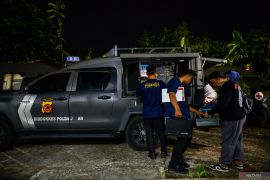 Kemarin, perayaan Waisak hingga ledakan pemusnahan amunisi di Garut