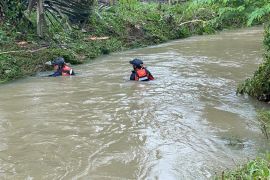 SAR gabungan cari balita terseret arus banjir di Samarinda