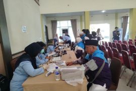 Calon haji Jambi Kloter  13 mulai masuk asrama haji