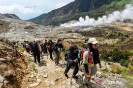 Berwisata di TWA Gunung Papandayan Page 2 Small