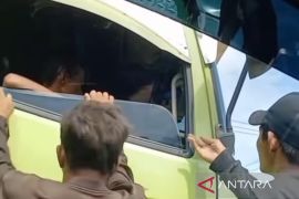 Dua pria viral usai lakukan pemalakan supir truk di Palembang