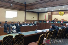 Pengacara Ronald Tannur mau donasi film Sang Pengadil agar kenal hakim