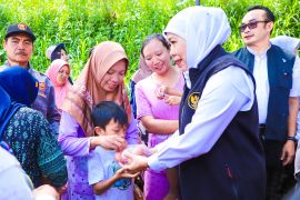 Khofifah sebut pasar murah salah satu upaya tekan inflasi