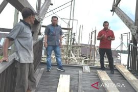 Bupati Kapuas perintahkan percepat penyelesaian Jembatan Muara Terusan