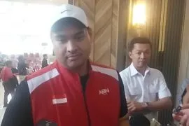 Tanggapi sanksi FIFA, Menpora  Dito ajak suporter lebih santun