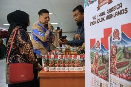 Digitalisasi untuk UMKM menembus pasar global Page 3 Small