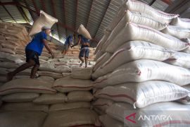 Peyerapan beras Bulog Jabar