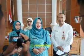 Dekranasda Tapin gelar Bazar UMKM di Ruang Terbuka Publik