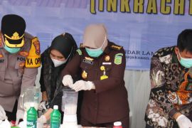 Kejari Bandarlampung musnahkan barang bukti tindak pidana dari 373 perkara