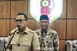 Menteri P2MI dorong pemda buat aturan agar PMI berangkat secara legal