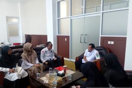 Pemkab Solok upayakan perbaikan jalan nasional di Desa Air Dingin