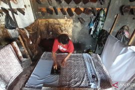 Muslim dan Canting di Kota Batik