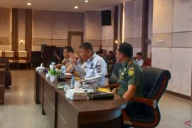 Duduk Bersama Forkopimda dan nelayan, Gubernur Hidayat bahas solusi pendangkalan Muara Jelitik