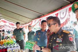 Kodam Pattimura  gelar pasar murah upaya kendalikan harga