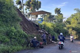 Empat desa di Bandung Barat terdampak longsor akibat hujan deras